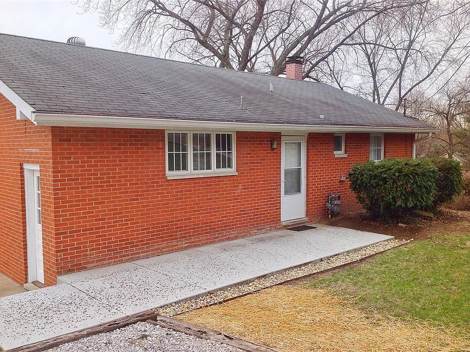 1st image of 358 Hillview Dr