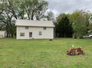 27 E Quail Creek Trl, Anthony, KS 67003