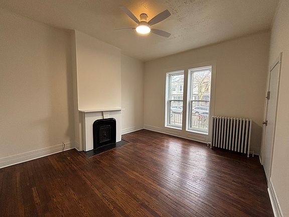 3rd image of 328 Pennsylvania St #1