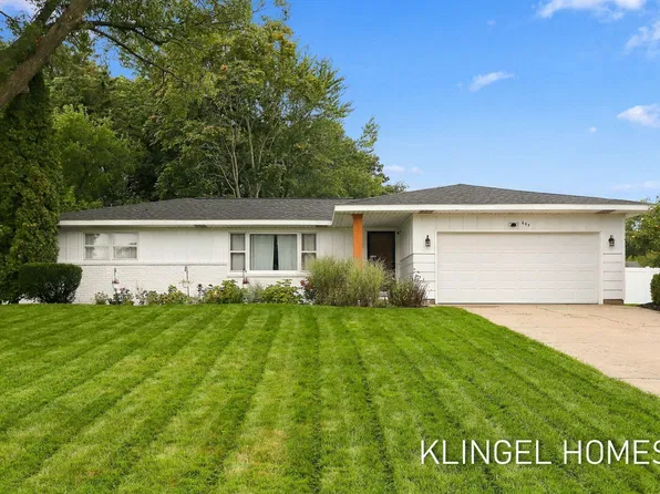 695 Glenwood Ave, Muskegon, MI 49445