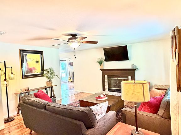 2nd image of 221 Rowe Dr
