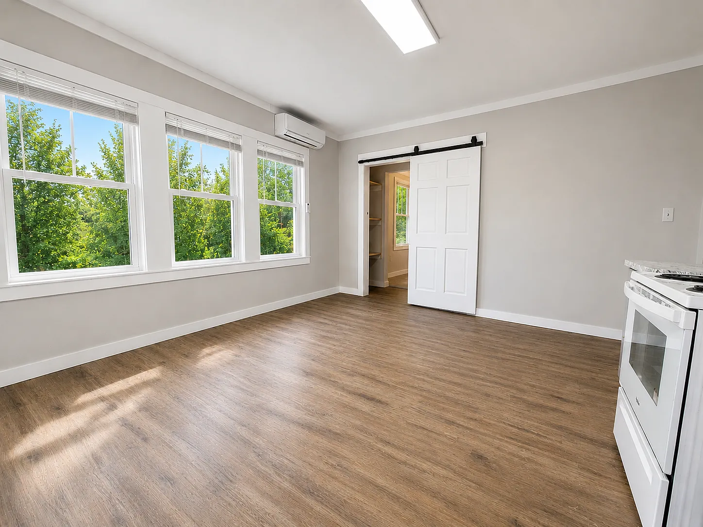 1 bed, 525 sqft, $699 — Photo 2
