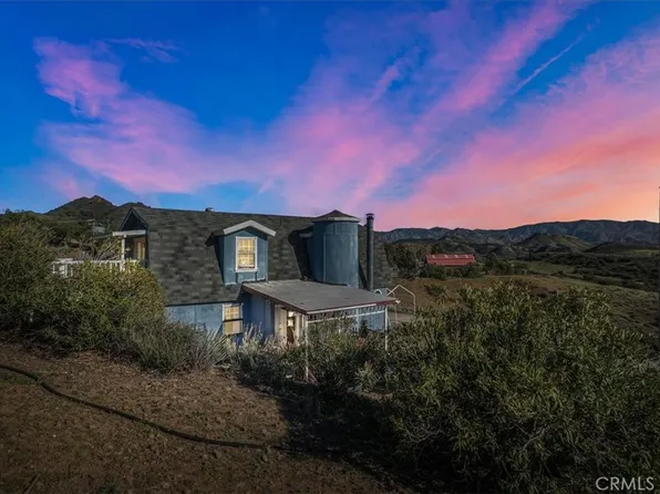 32520 Wagon Wheel Rd, Saugus, CA 91390