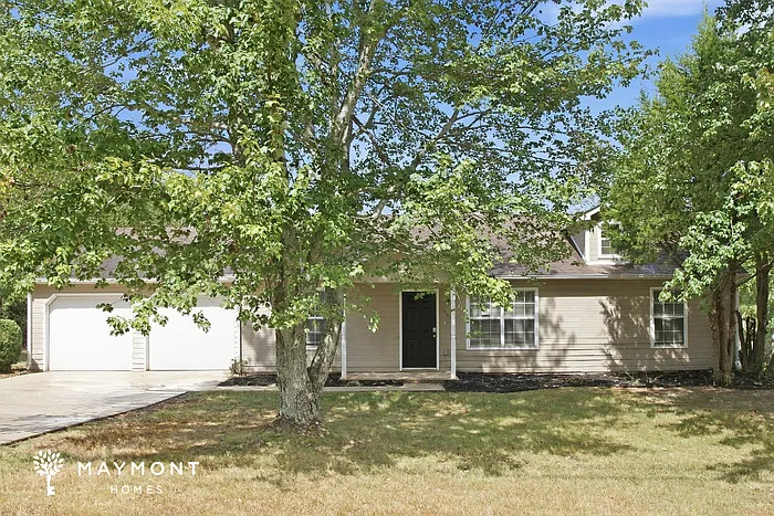 1585 Patterson Ln