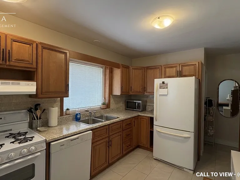 2 Oswald Ave #3 — Photo 2