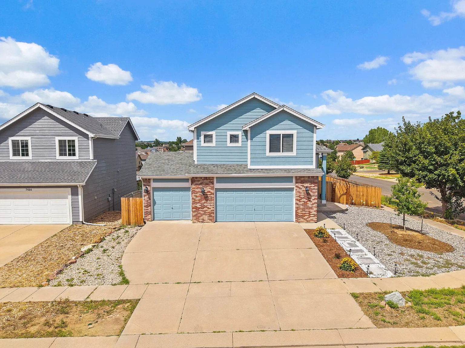 5 bed, 3.5 bath, 2817 sqft, $2,900 — Photo 2