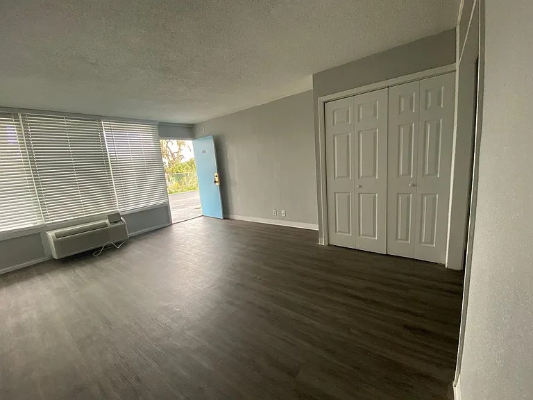The Flats at Bon Air — Photo 15