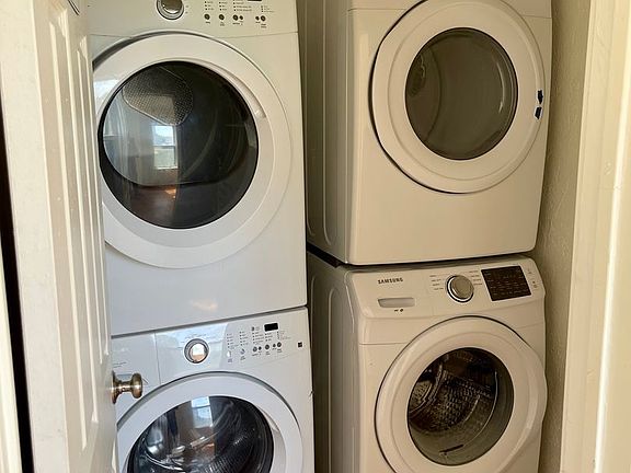 3rd image of 701 NE 14th St #4