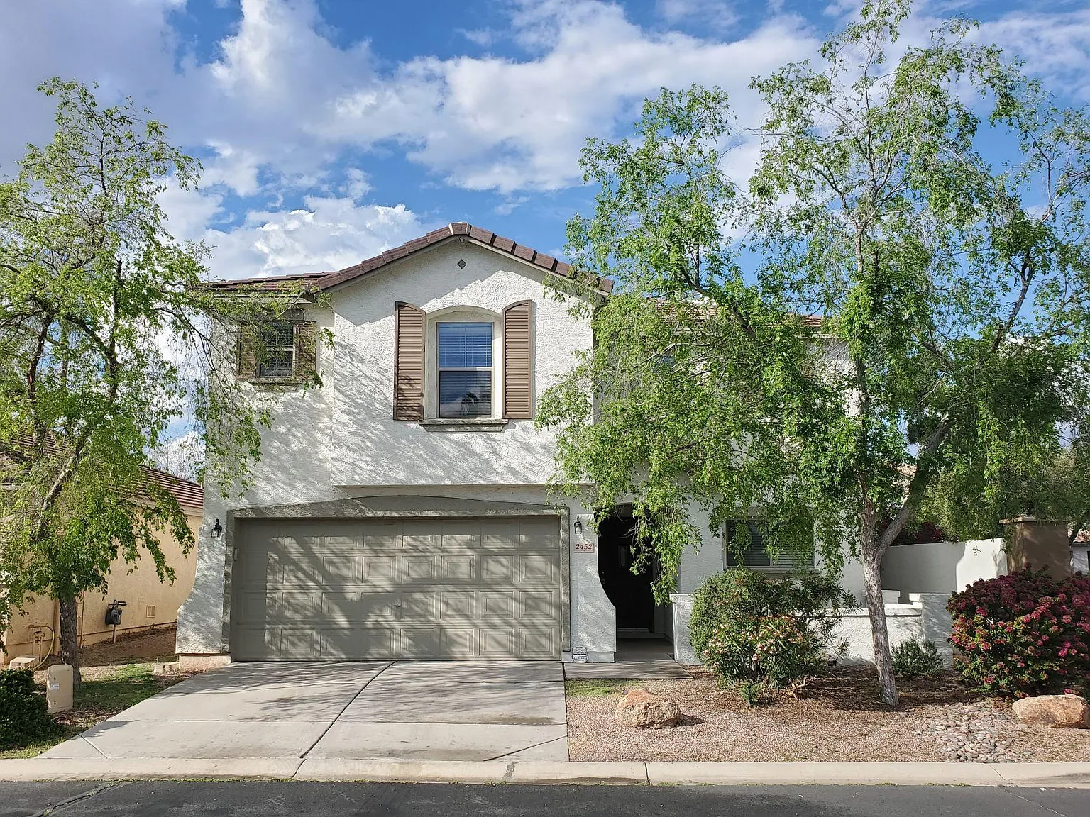 3 bed, 2.5 bath, 1837 sqft, $2,250 — Photo 1