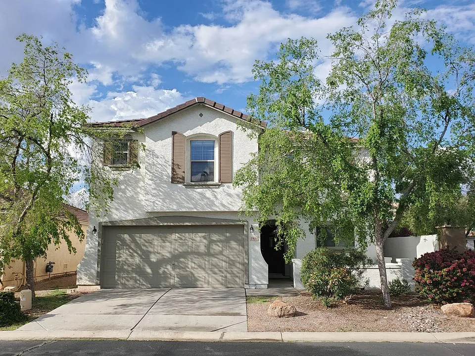 2452 S Nielson St