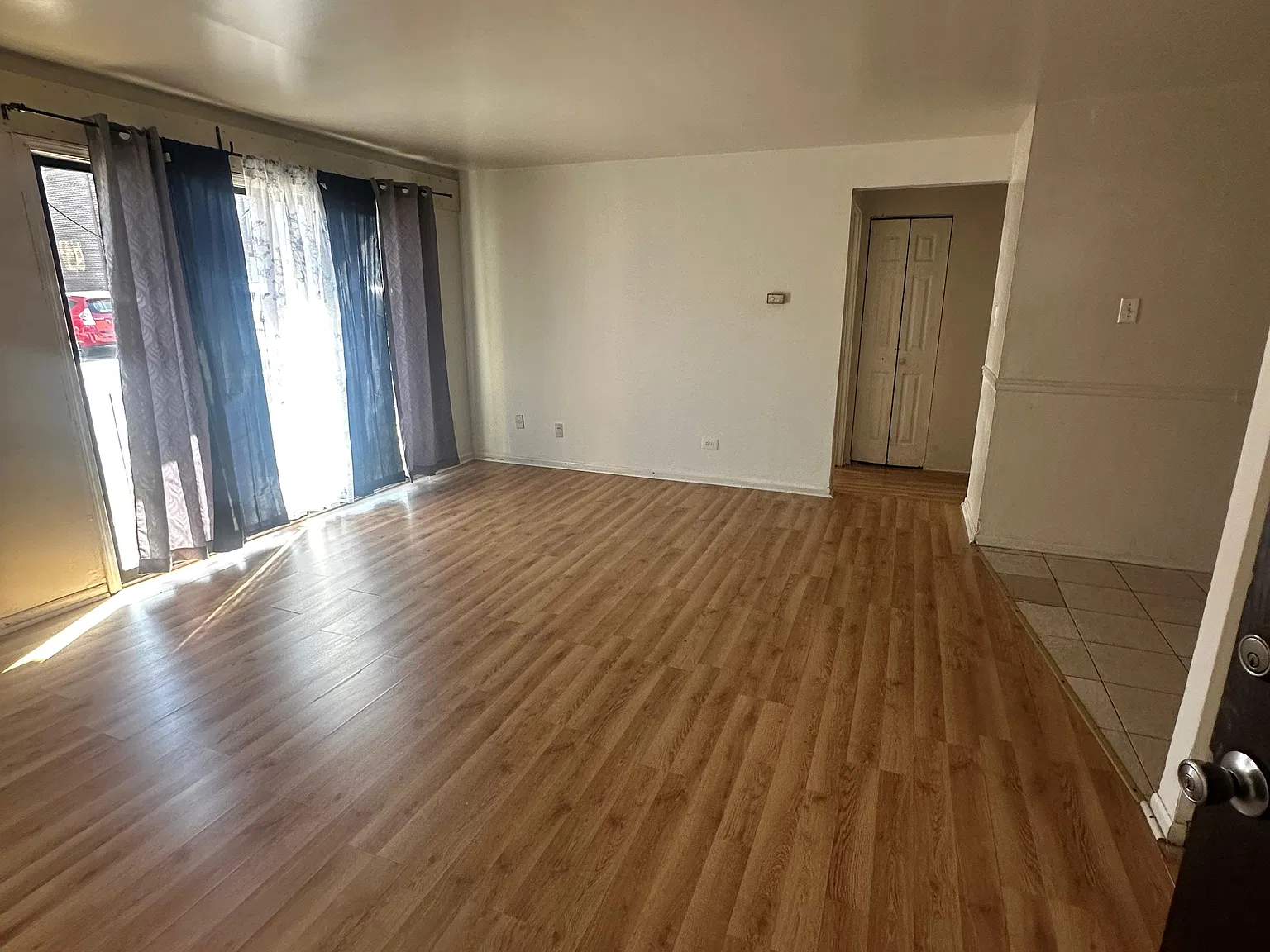 2 bed, 900 sqft, $1,600 — Photo 1