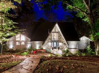 160 Huntcliff Point, Sandy Springs, GA 30350