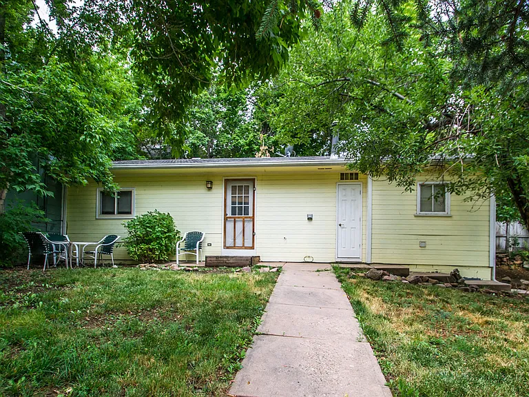 1201 Jay Exterior
