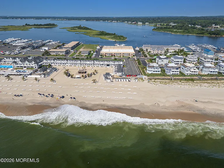 1340 Ocean Ave #35 — Photo 4
