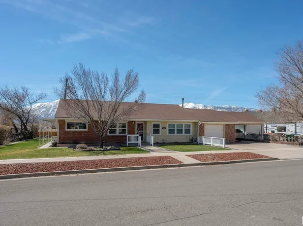 1392 Meadow Ln, Gardnerville, NV 89410