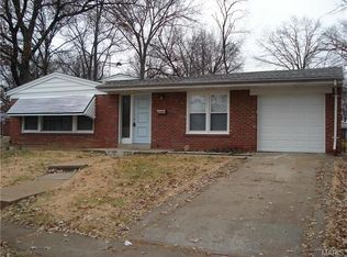 7171 Willow Tree Ln, Saint Louis, MO 63130