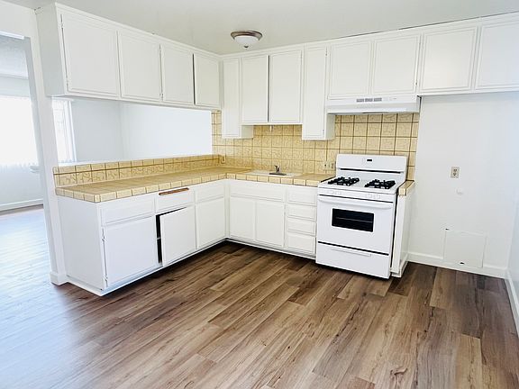 5th image of 17317 Dalton Ave #C