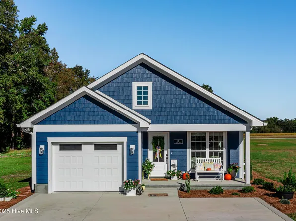 72 Slade Drive, Whiteville, NC 28472
