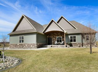 1600 Laurel Dr SE, East Grand Forks, MN 56721