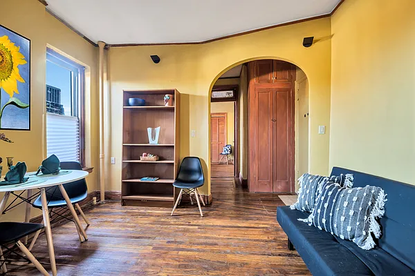 Sold by Compass | media 3