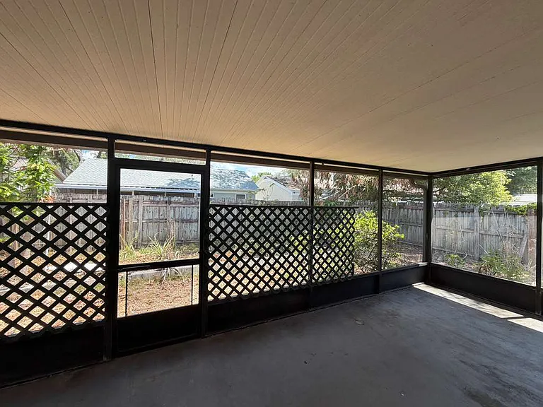 1128 Bloom Hill Ave — Photo 14