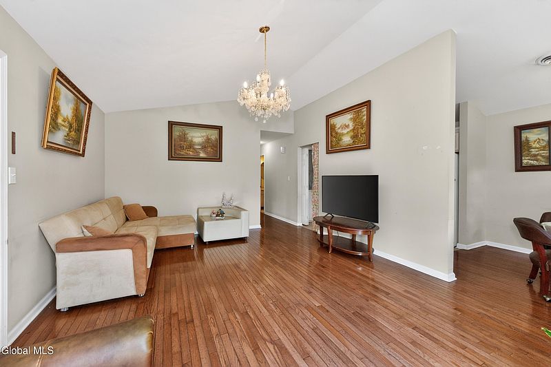 4th image of 1200 Hillside Avenue #507