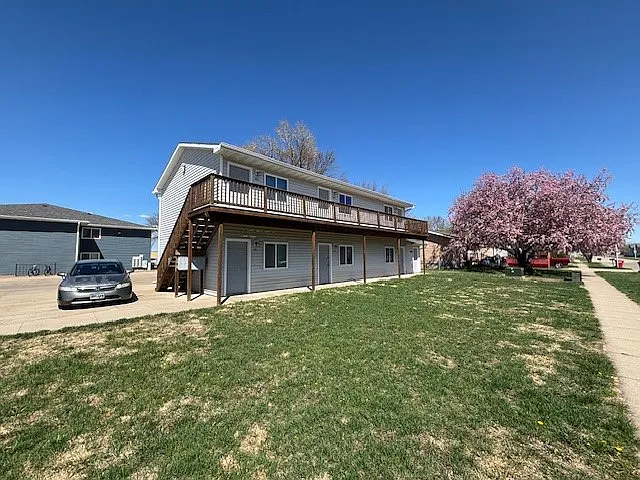 Lincoln Apartments