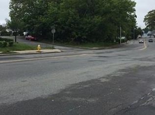 630 Grafton St, Worcester, MA 01604