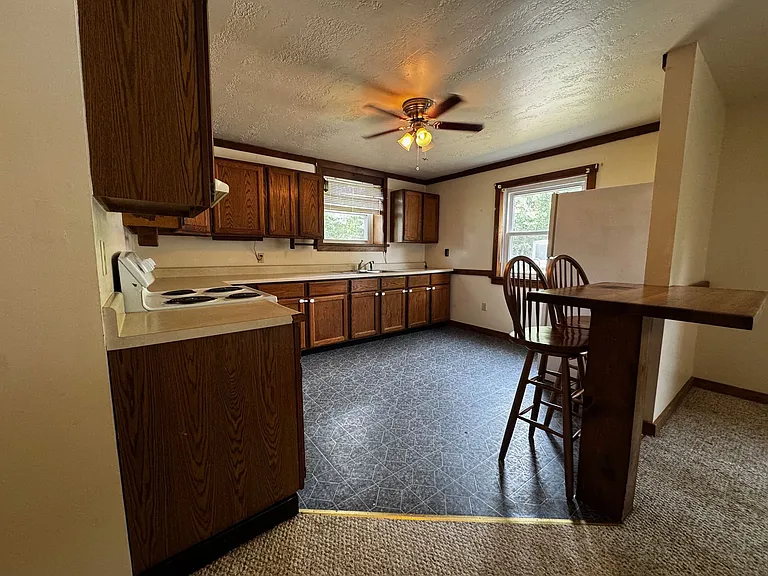 103 Sanderson Dr #4 — Photo 1
