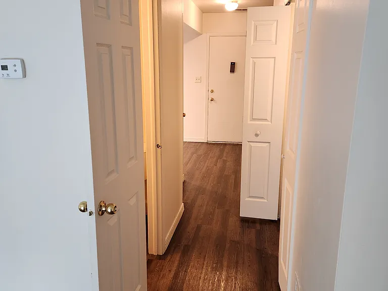 Hampton Park/ Sheffield Village Apartments&Townhomes — Photo 15