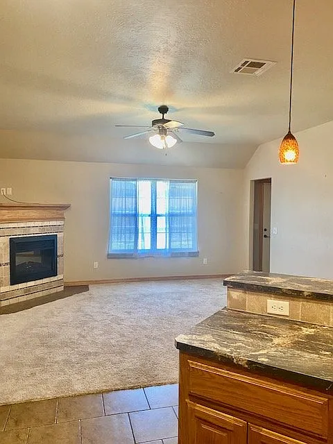 4 bed, 1621 sqft, $1,695 — Photo 4