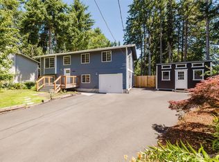 4042 Chinook Pl NW, Bremerton, WA 98312