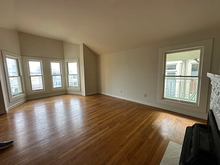 2614 California St #5 — Photo 3