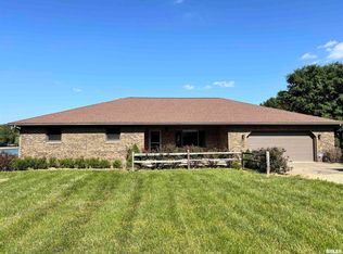 3826 Fawn Dr, Marion, IL 62959