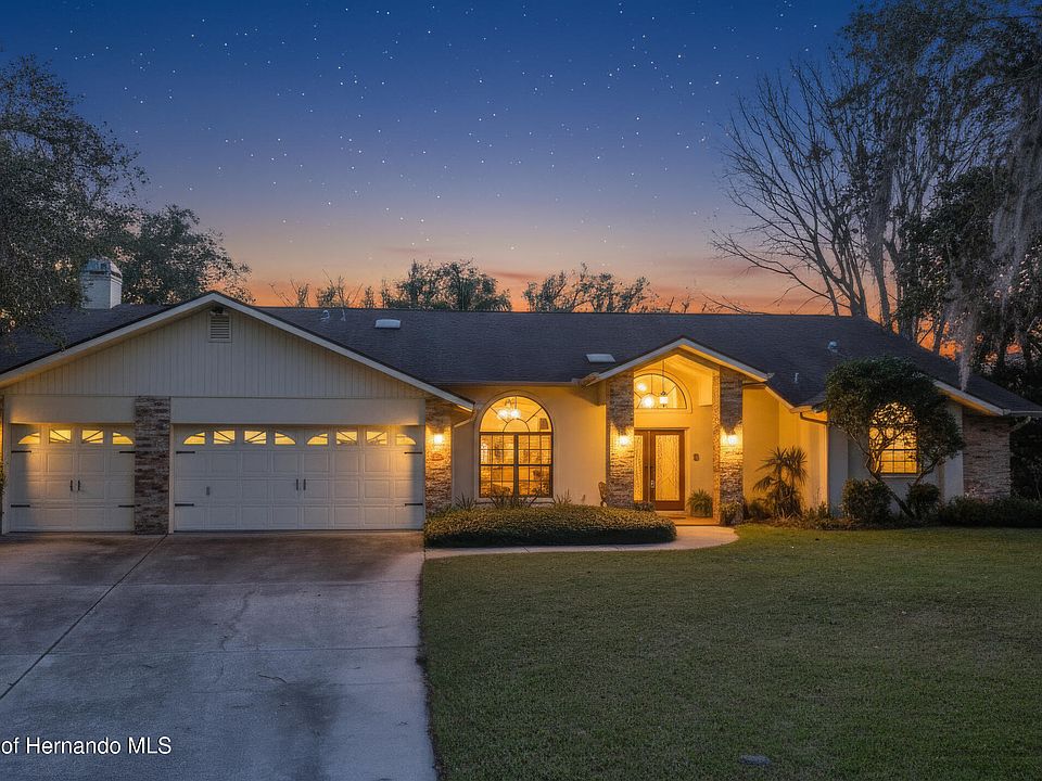 1st image of 8021 Moonlight Ln