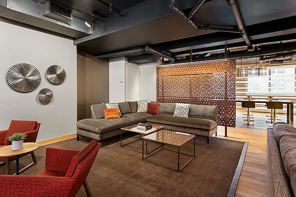 Rented by Greystar | media 6