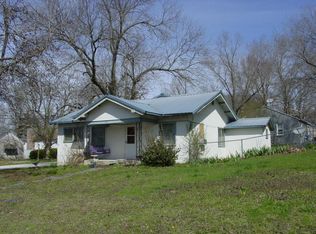 403 W Maud Ave, Crane, MO 65633