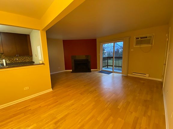 4th image of 510 E Spruce Dr APT 2B