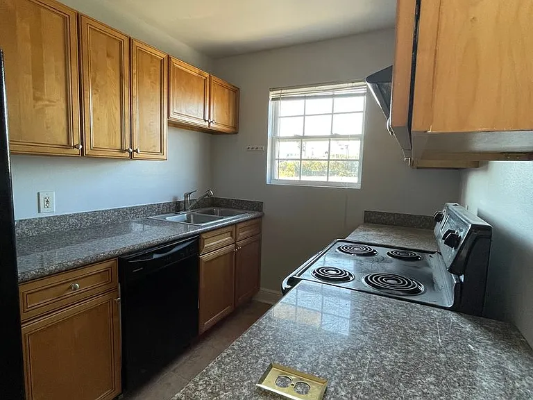 4854 Pontchartrain Dr #2 — Photo 27