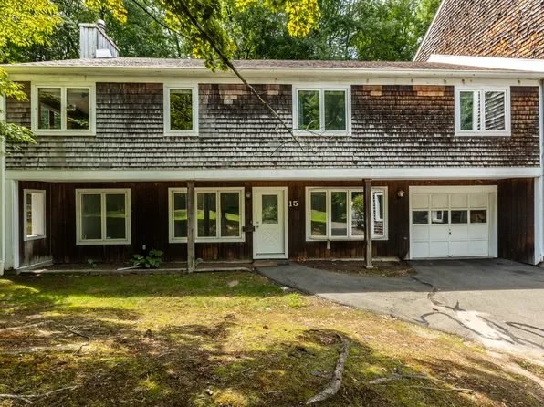 15 Cardinal Dr #15, Farmington, CT 06032