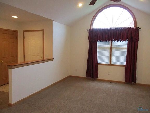 5th image of 1156 Westmont Ave
