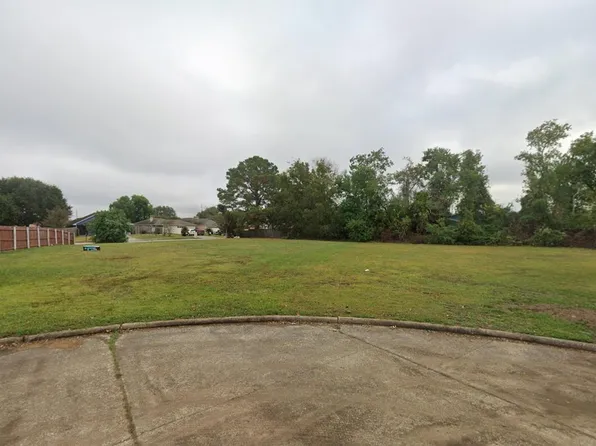 8108 Woodfern Ct, Pt Arthur, TX 77642