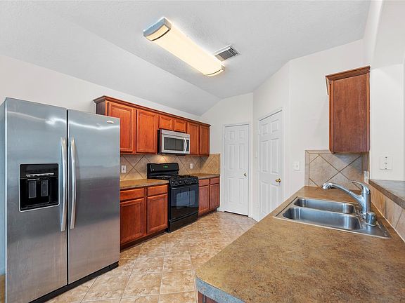 4th image of 25211 Bluma Ranch Dr