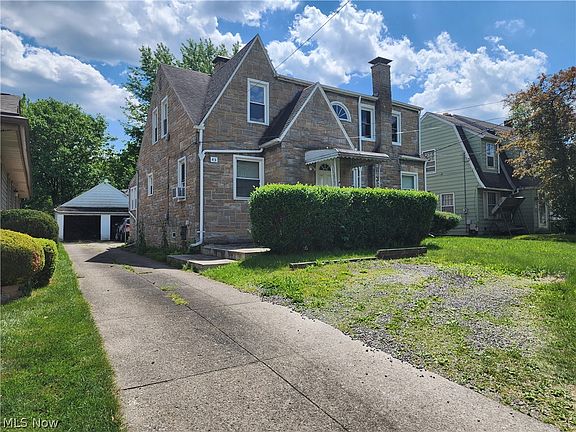 2nd image of 43 Beechwood Dr