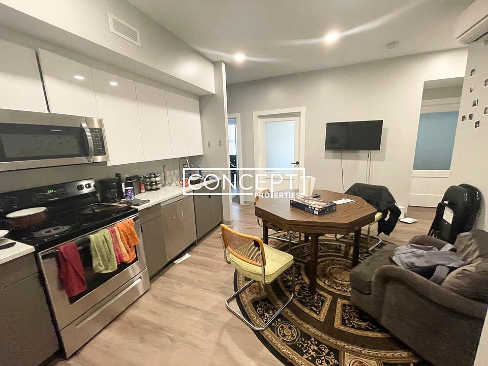 2nd image of 100 Hemenway St #106CP