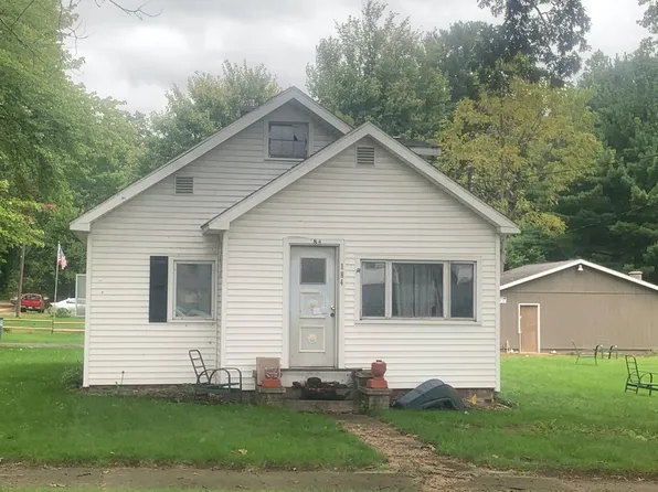 184 W Park St, Fruitport, MI 49415
