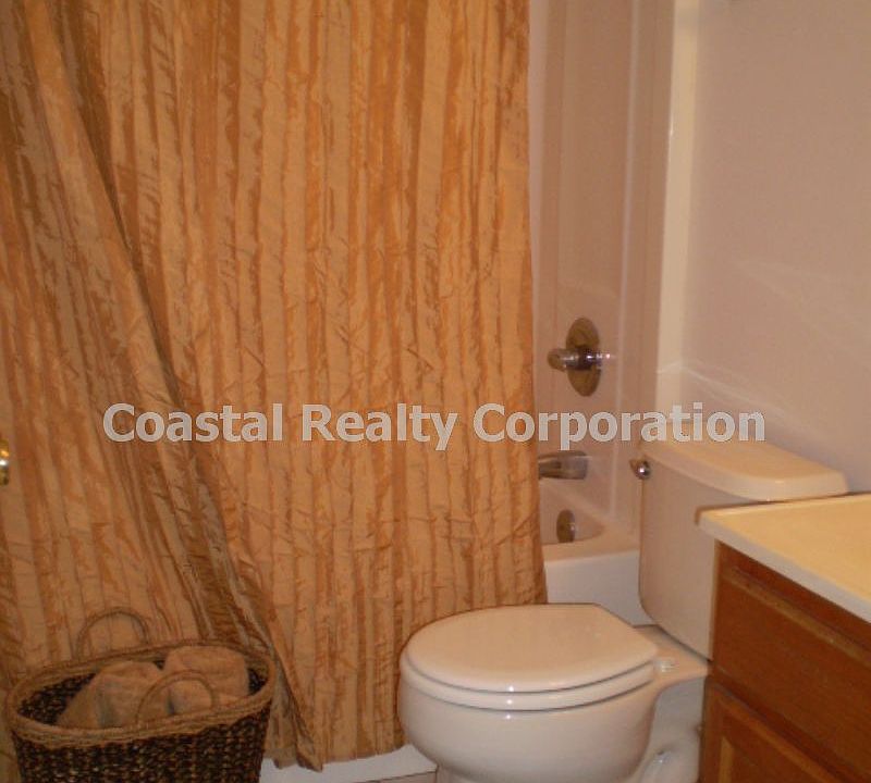 1st image of 1850 Norwood Ct Unit 6