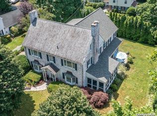 12 Willets Ln, Manhasset, NY 11030