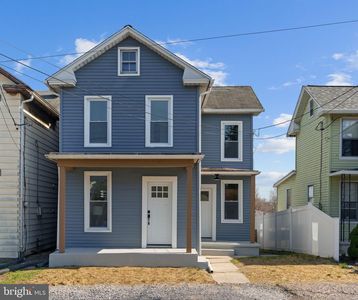 628 Chambers St, Harrisburg, PA, 17113