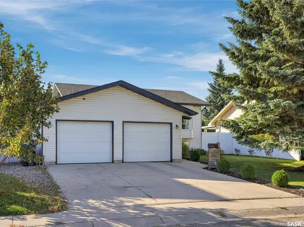 210 COBEN Crescent, Saskatoon, SK S7S 1B3
